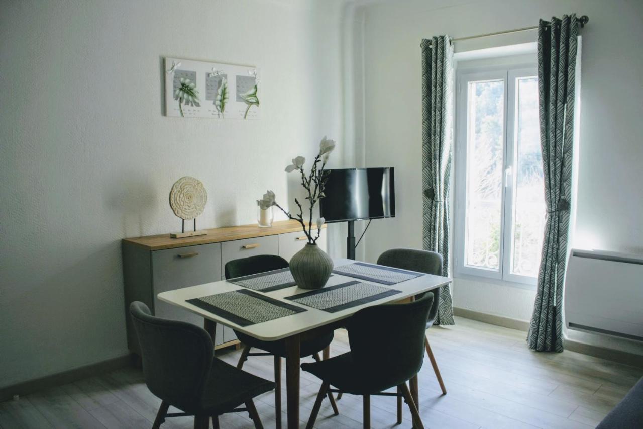 Charmant Appartement Au Coeur Des Gres D Annot Exteriér fotografie